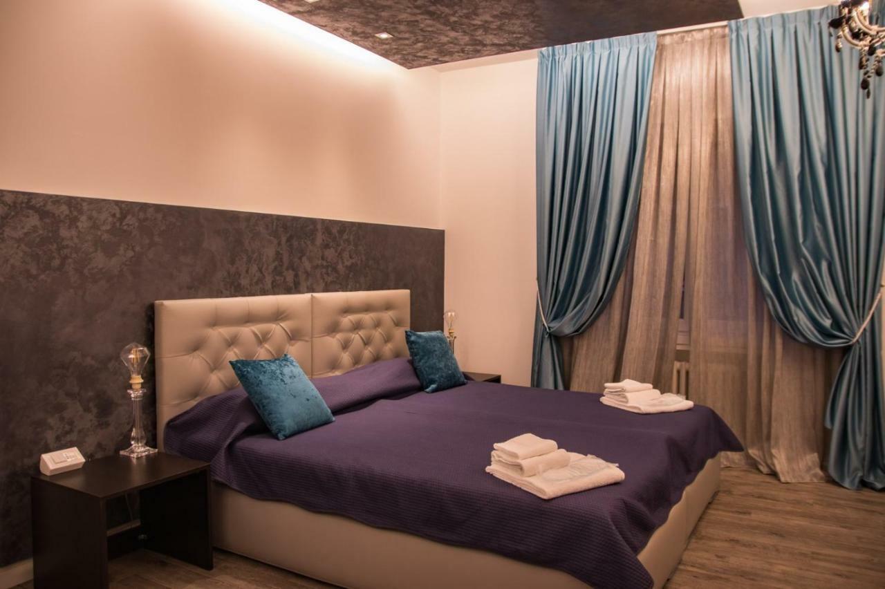 Double A Guest house *